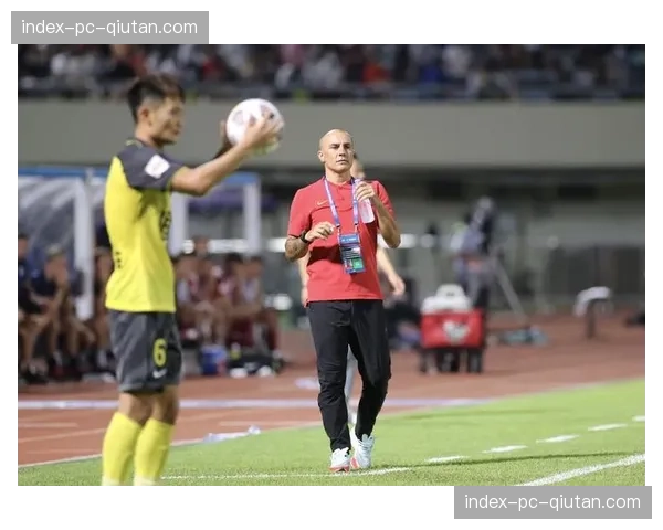 专栏：面对高强度逼抢，瓦伦西亚中场出球能力不足已成战术短板