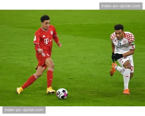 《踢球者》专访穆西亚拉：谈成长、目标与在国家队的新角色